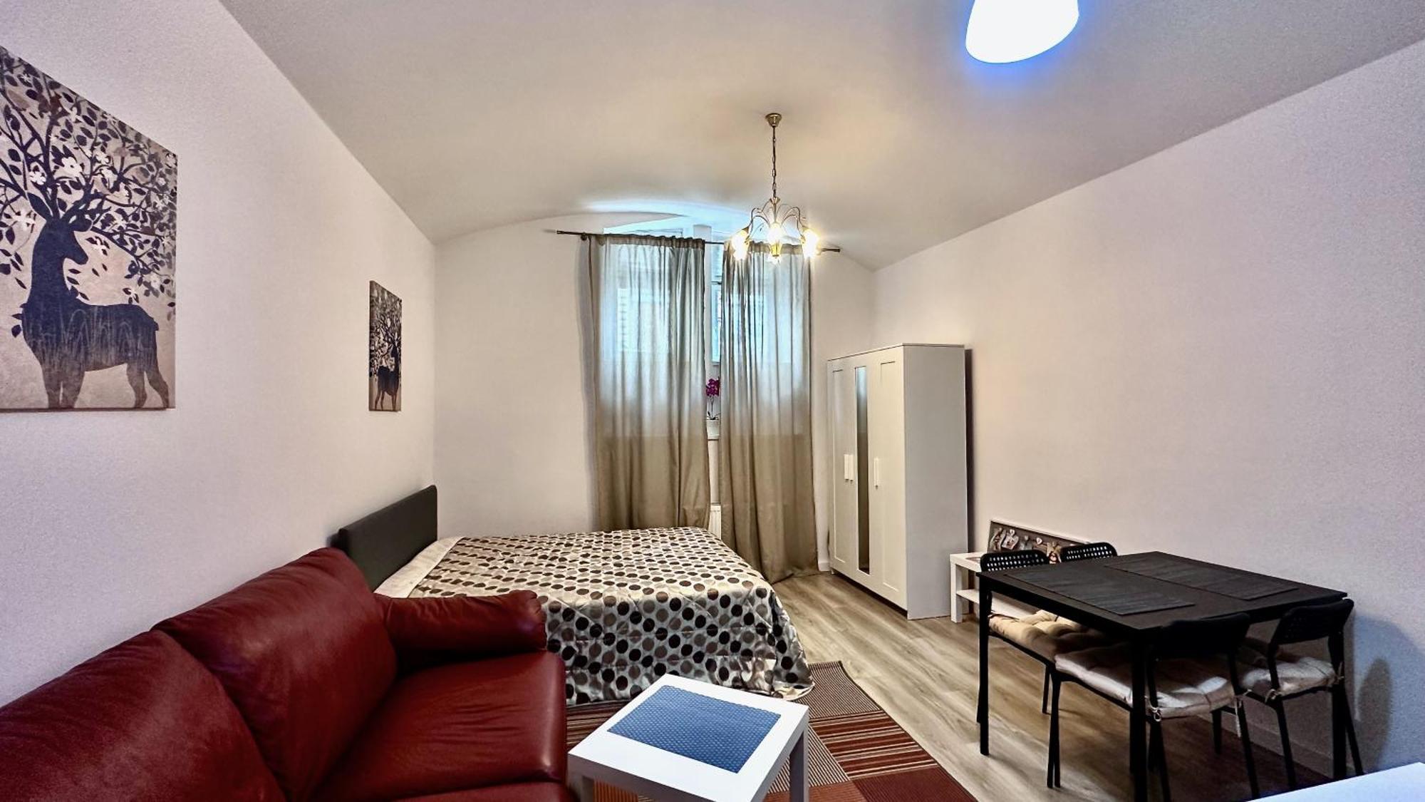 Dobrovskeho 30 Apartmán